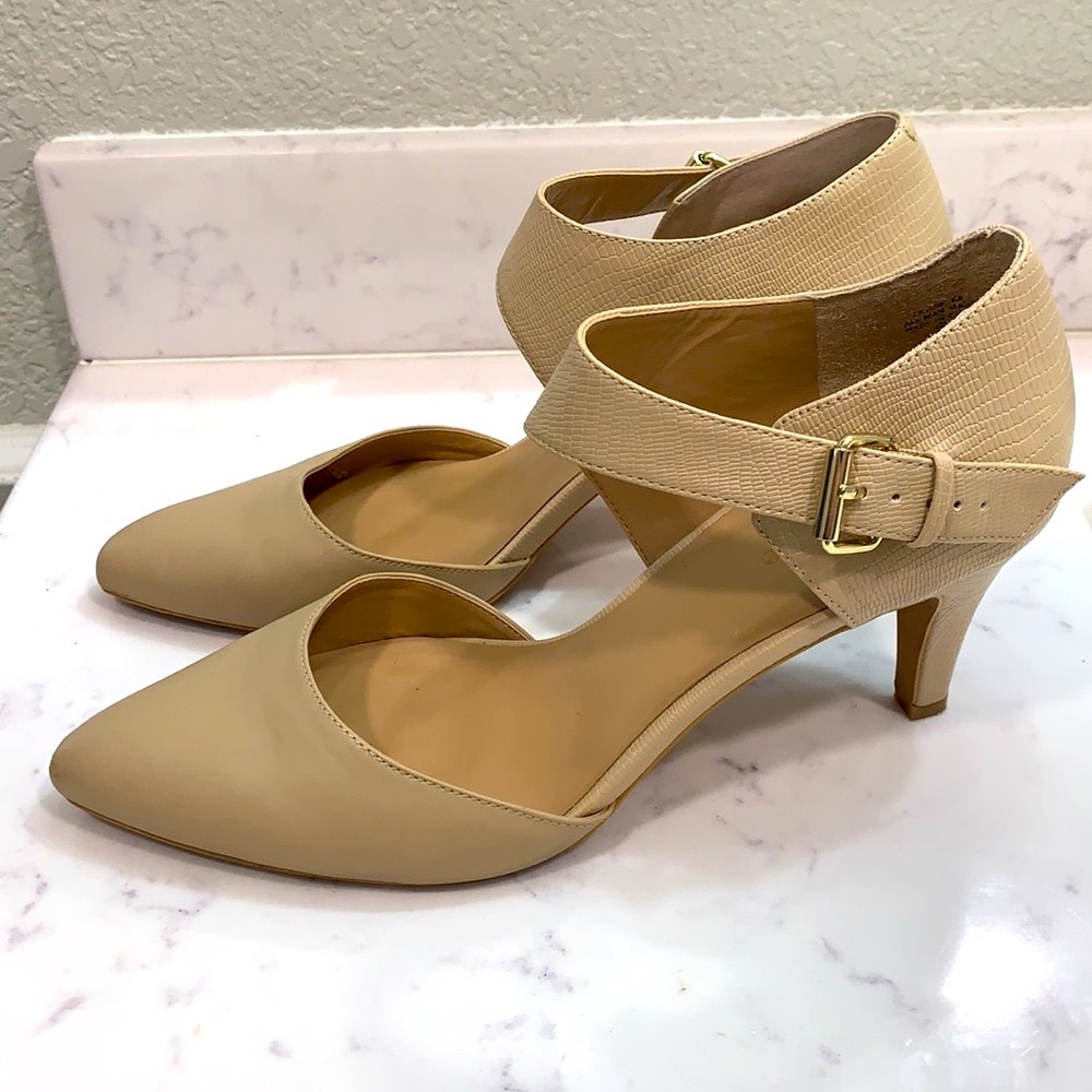 Kelly & Katie size 10